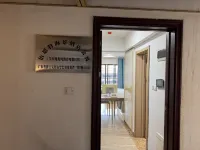 佰思特海景度假公寓（吳川鼎龍灣德薩斯水世界店） - 停車場