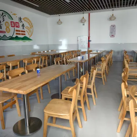 Fengdu Hotel (Shaoguan Shixing Station People's Government)