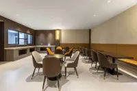 YUEGUI Yuegui Hotel (Tongren Dejiang Wuling Middle Road)