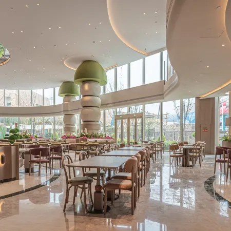 Tonglu Senbo Nature Park & Resort Hotel