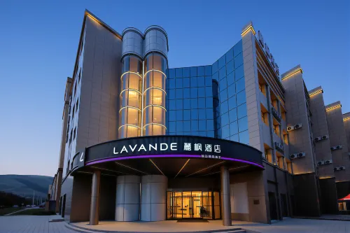 Lavande Hotel (Xinyuan Nalati Airport Branch) - 3 stjerner