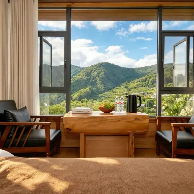 Shangri-La Haba Summit Inn Hotels near Haba Snow Mountain