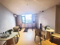 Jifeng Hotel (Wuzhou South Railway Station Branch) - Afhentnings-/afleveringstjenester