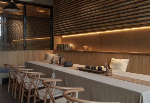 Yibin ShiShe Zhuliguan Hotel Overview