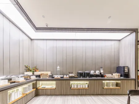 HanTing Hotel (Zhangjiagang High-Speed Railway Station Tangqiao)