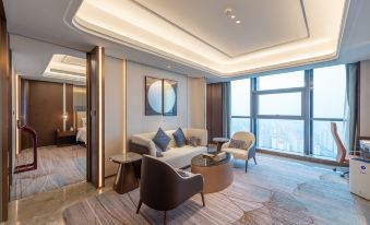 Xiangyang Minfa Ruiji Hotel