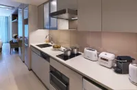 Oakwood Premier Tokyo - balcony