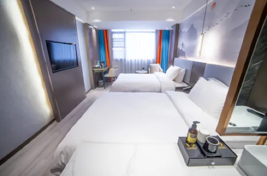 V9 Fashion Hotel (Xiantao Xinjiu Store) - Pet friendly