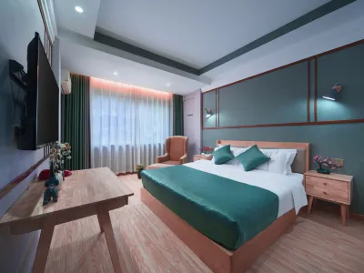 Chenyue Hotel (Chengdu Southwest University of Finance and Economics Subway Station) Hotel in zona Sichuan Normal University Experimental Foreign Languages School (Area B)