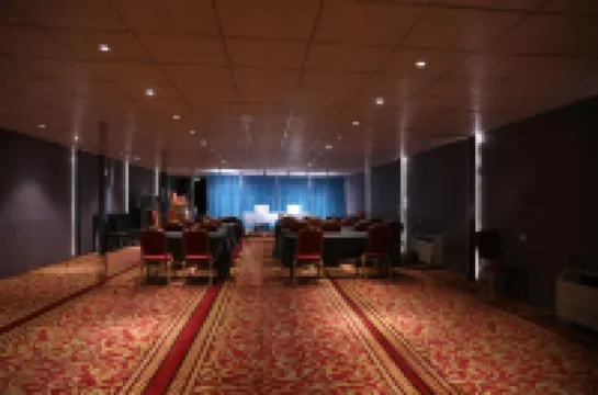 โรงแรมเอลอง อันเยิง (รัฐบาลเมืองซานเหมินเซียะ)