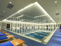 开化国际大酒店 - 室内游泳池