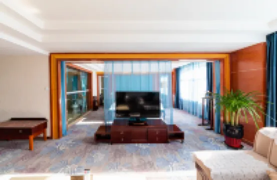 Friendship Peak Hotel