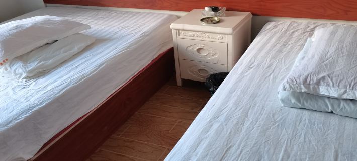 Elder Bear Shopkeeper Hotel Hotels in Zhangshu