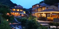 Natural Life in The Mountains