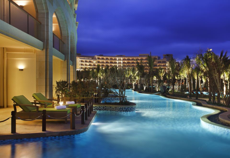 5. 싼야 하이탕완 ..