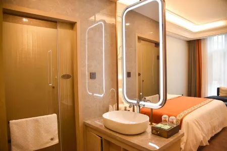 Dunhuang Feitian Hotel Отели рядом с достопримечательностью «Dunhuang Stadium»