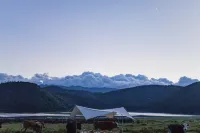 ZhaXi Ranch,Shangri-LA Hotel dekat Baishuitai