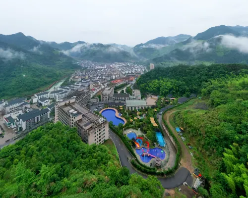 Pan'an Dapanshan Hot Spring Villa Hotels in Pan'an