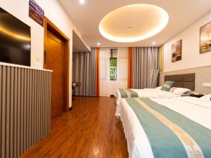 Bijie Beau Chun Theme Hotel