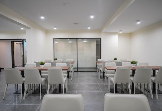 아일렛 홀리데이