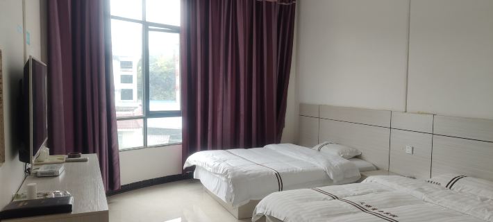 Longlin Tianbao Business Hotel Hotels in Longlin