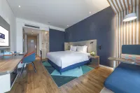 Holiday Inn Express Qingdao Chengyang Central Hotels in der Nähe von Nanlongwantoucun Pedestrian Street