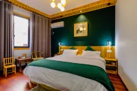 Dayu Chunhua Poetry Homestay