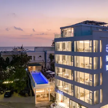 Sanya Xingye sea view design B & B