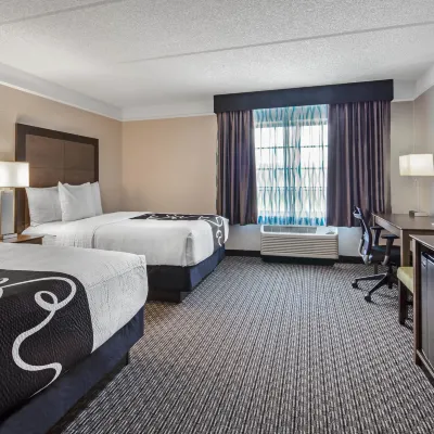La Quinta Inn & Suites by Wyndham Miami Airport West Hoteles cerca de Santa's Enchanted Forest
