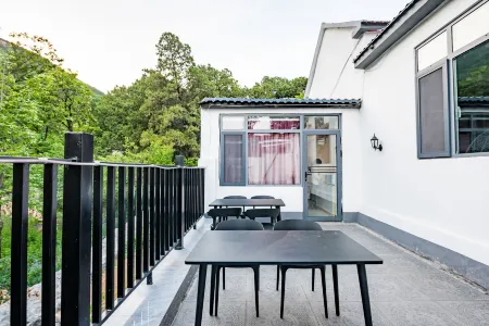 Floral hotel·Hanyashan hotel(Taishan Hongmen Scenic Area) Отели рядом с достопримечательностью «Taishan University Sports Science Department»