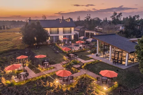 다이 히티 알루오 홀리데이 리조트