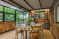 Hualu·Yuejian Light Luxury Tingxi Parent-child Wild Luxury Holiday Villa (Tonglu Qinglongwu Branch) - 3-نجوم