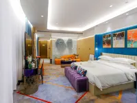Jianzhi Hotel (Urumqi People's Square)