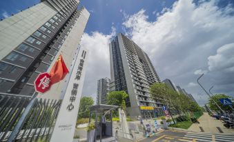 Royals Light Luxury Hotel Apartment (Shenzhen International Convention and Exhibition Center Branch)