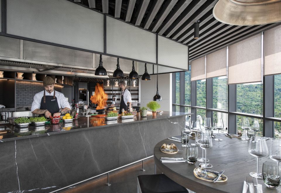 풀만 트빌리시 악시스 타워스