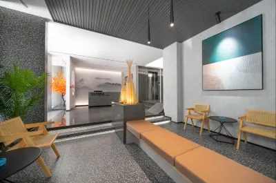 Encounter at the Corner Lodge Hotel (Shantou Chenghai Pumei Flagship Store) Hotel in zona Pengda Passenger Transport Terminal