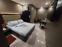 Hotel Sogo Timog 2 Hotel dekat Stasiun MRT Kamuning