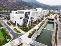 巖語間 · 美術民宿（張家界高鐵站店） 鄰近張家界古庸城景區的酒店