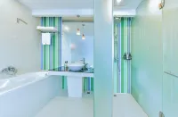 Shanshui Trends Hotel（Zhaoqing Sports CenterSeven Star Crags Scenic Area Branch）