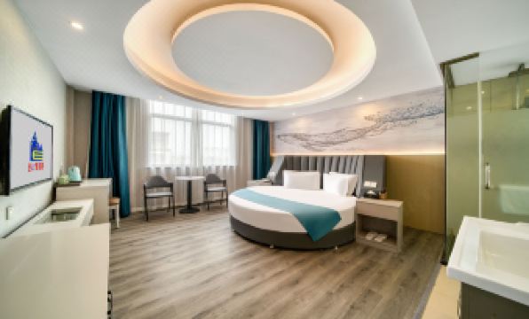 Chuangejia Jinse Bainian Hotel (Yongkang Exhibition Center Wanda Plaza)