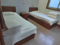Dengzhou Guangshun Inn