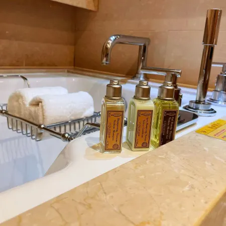 Huasheng Jiangquancheng Hotel