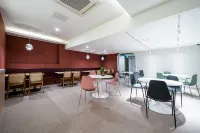 에이치에비뉴호텔 거제몽돌비치점
