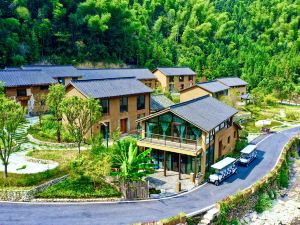 Huanting Yuantouli Primitive Village Hotel