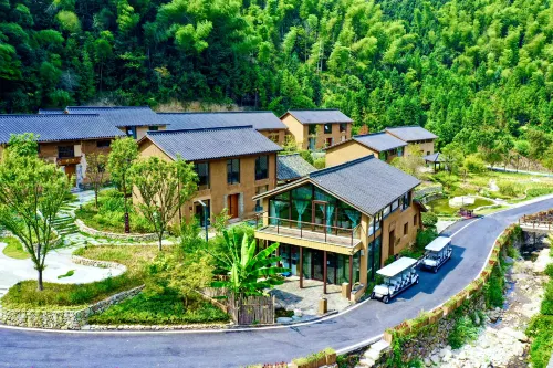 Huanting Yuantouli Primitive Village Hotel