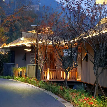 Middle Mountain Hotel