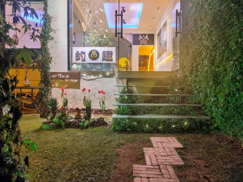 Utra·Dianchi Villa Hotel