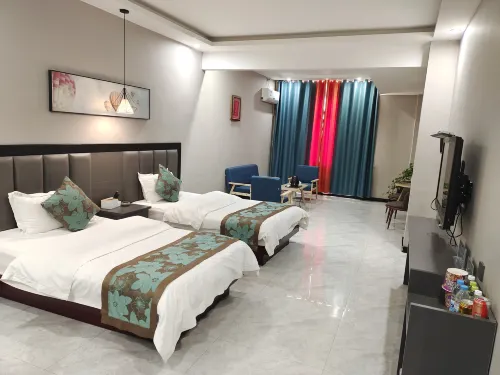 Dingbian Pengde Hotel