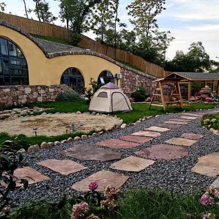 Luoyang Xiangyang Meet the Chuxin·Longtan Yunxigu Homestay