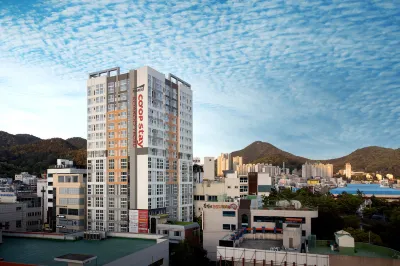 COOPSTAY KOAROO YEOSU Hotels in der Nähe von Dolsandaegyo Bridge